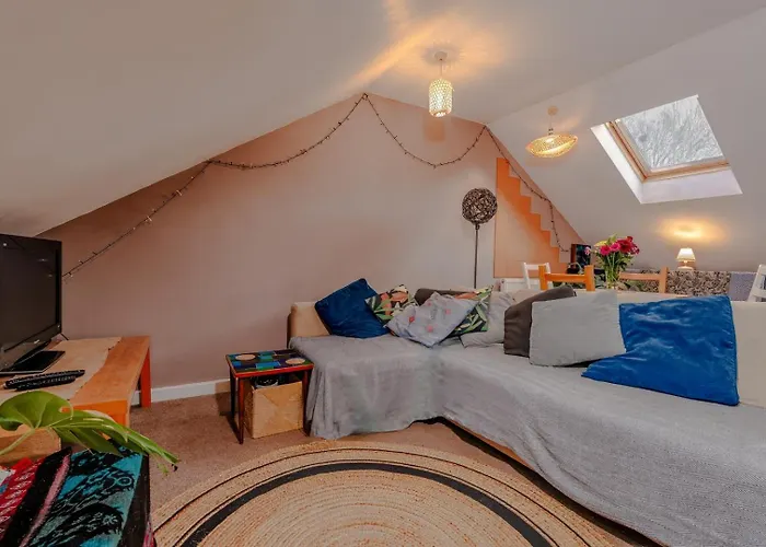 Cosy Pet Friendly Upside Down Hideaway Διαμέρισμα *