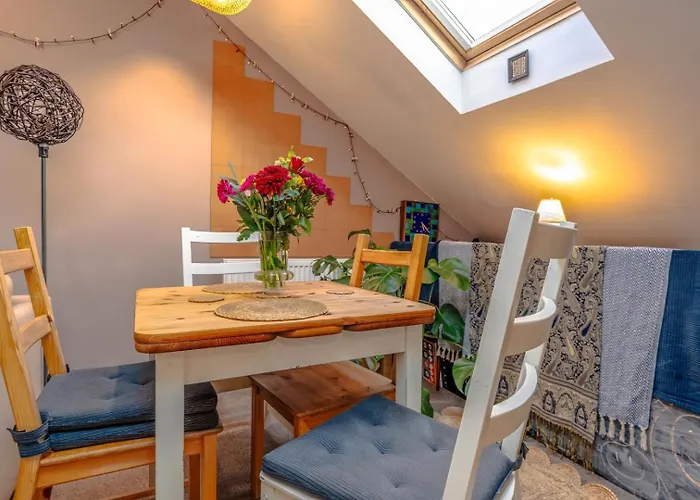 Cosy Pet Friendly Upside Down Hideaway * Μπρίστολ